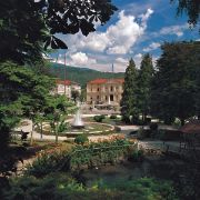 Giardini, piazza del Popolo e Municipio